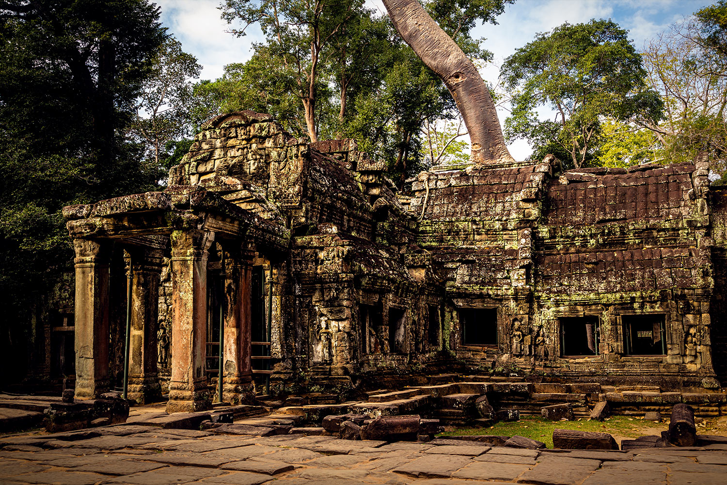 Cambodia school trip - Temple Ruins